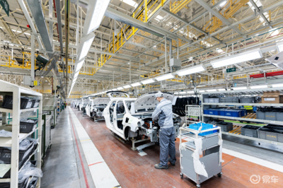 米家双雄领跑低碳时代 纳米01与小米SU7荣膺领跑者车型的整合营销战略